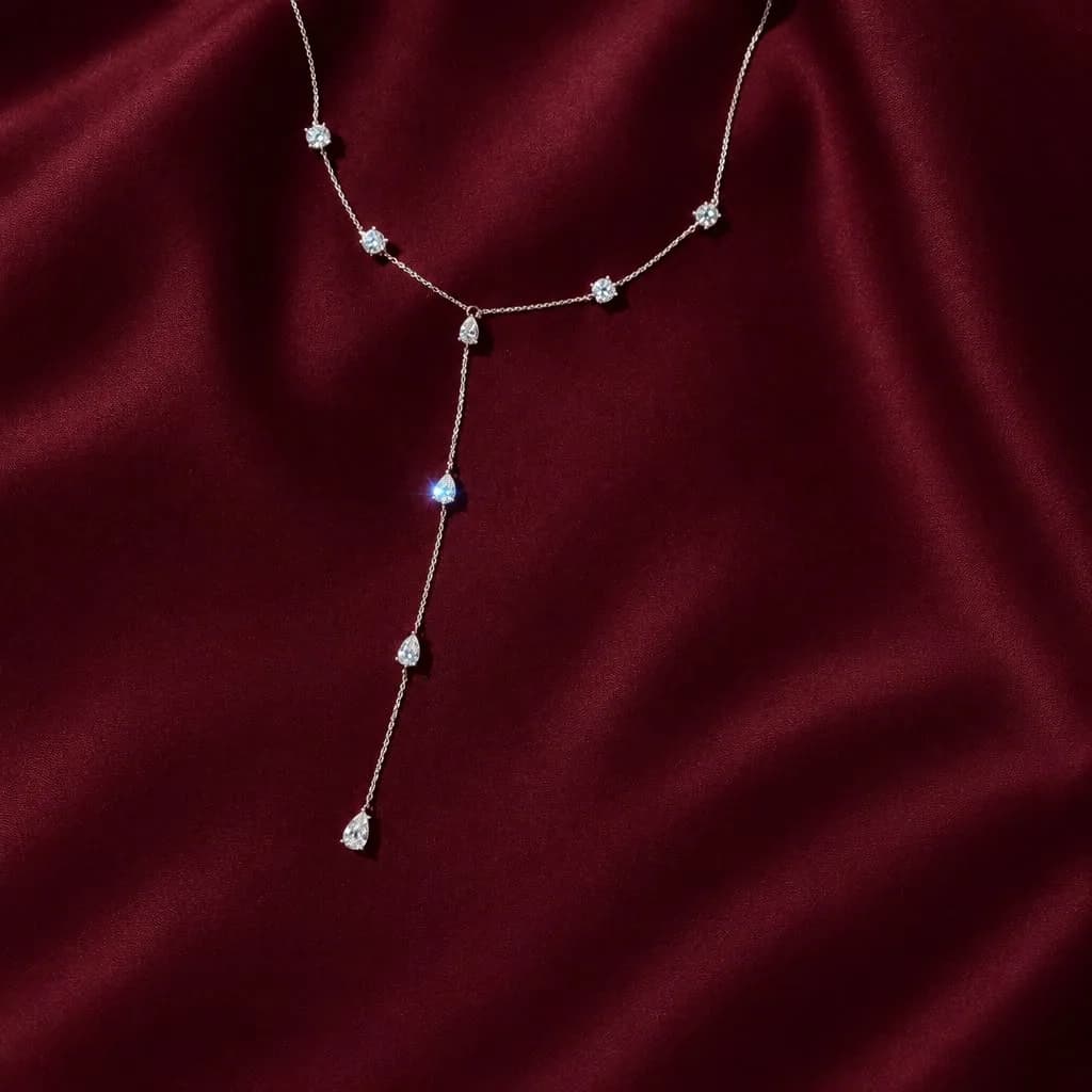 The Étoile Lariat Necklace